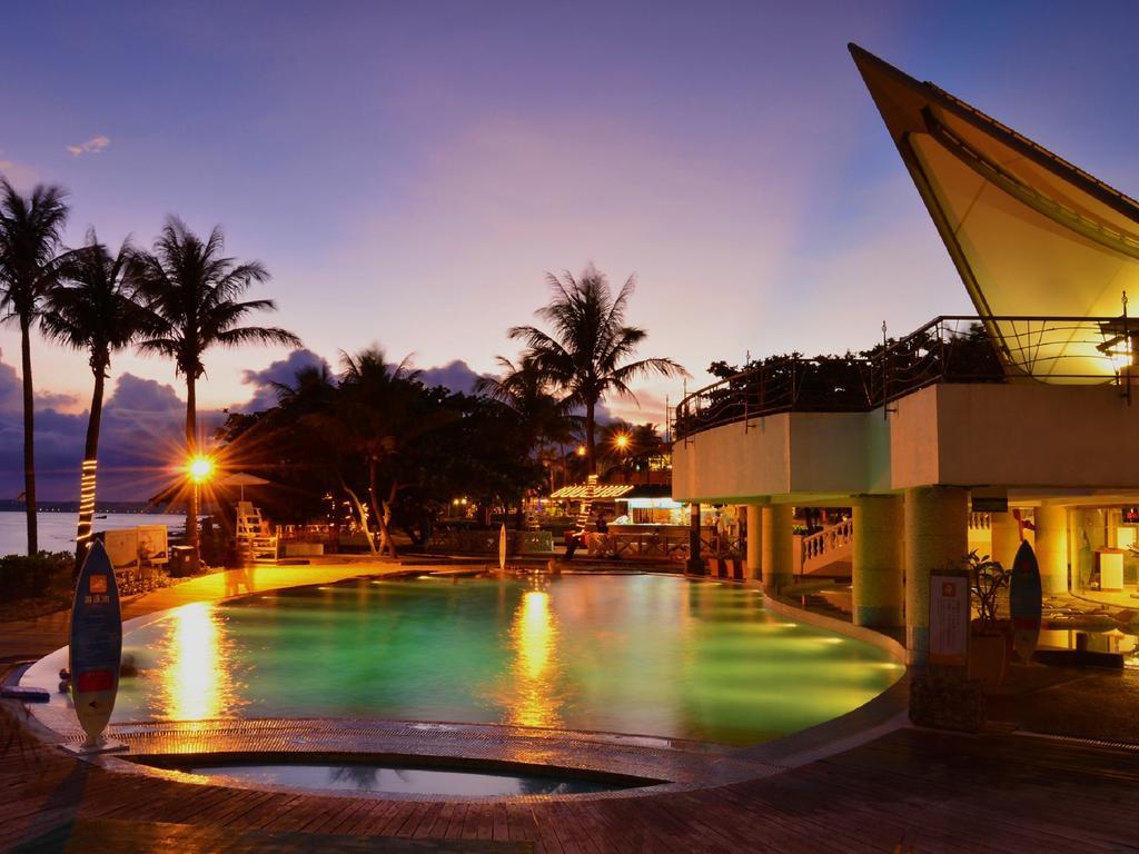 Chateau Beach Resort Kenting Εξωτερικό φωτογραφία The pool at the Sheraton Resort Fiji