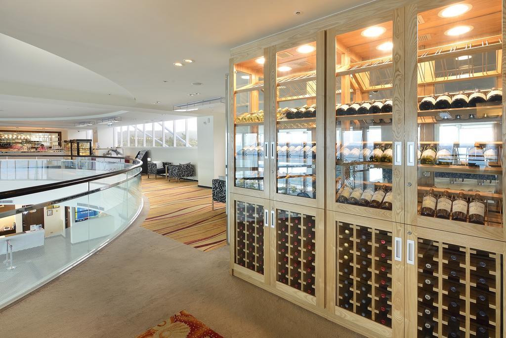 Chateau Beach Resort Kenting Εξωτερικό φωτογραφία Wine lockers at the airport